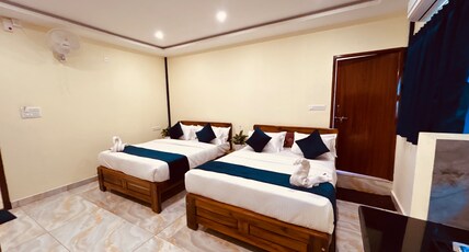 SB Royal Inn Room Type - Superior Family room AC