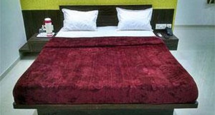 Hotel Nayan Palace Room Type - DELUXE  AC