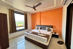 Pratibha Hotel And Restaurent