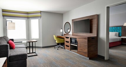 Hampton Inn San Diego Del Mar Room Type - KING BED SUITE