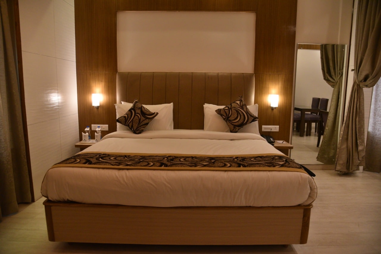 Hotel Placid Allahabad - Tap to explore photos