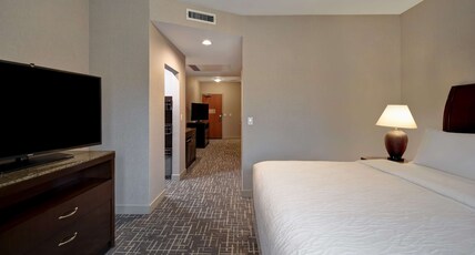 Hilton Garden Inn Twin Falls Room Type - 1 KING 1BEDROOM SUITE