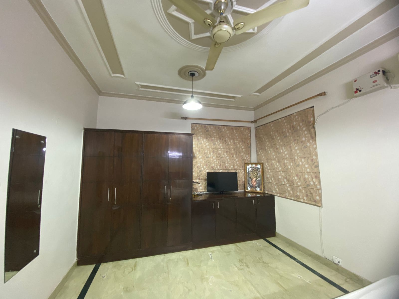 GoBravo Dev Palace & Studio Apartments - Tap to explore photos