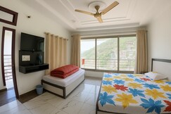 Geeta HomeStay Karanprayag