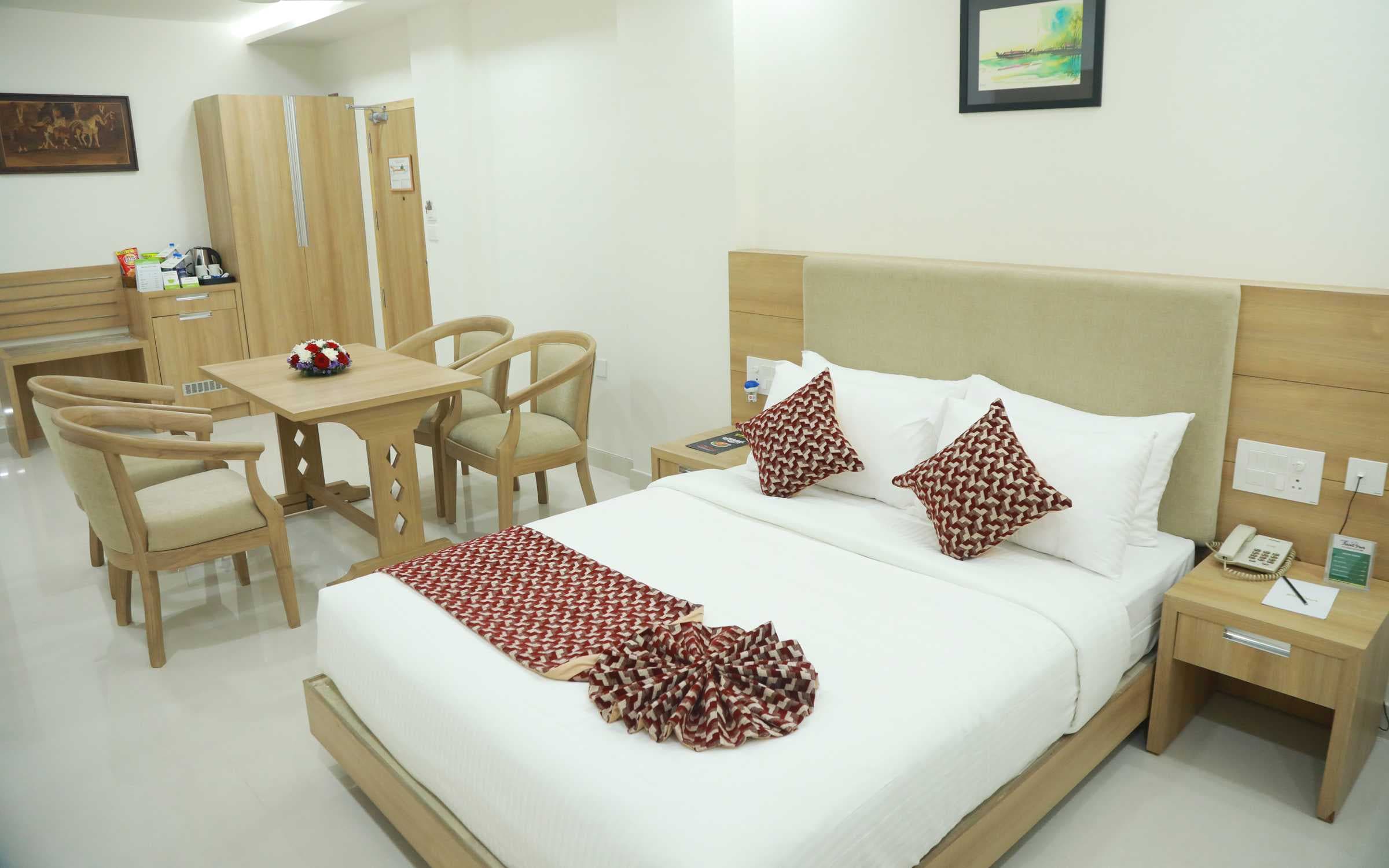 Hotel Anjali Park - Tap to explore photos