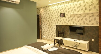 Hotel Limelight Room Type - Deluxe AC Room