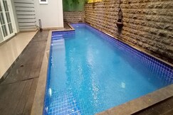 BOUTIQUE 2BHK FRENCH CONDO WIFI  POOL ASSAGAO