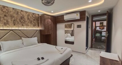 Hotel Ramya Residency Room Type - Deluxe Room