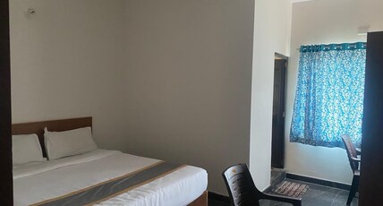 Hotel O Golden Inn Room Type - Classic