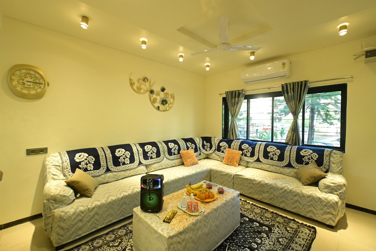 Hafa Villa By Vrindavan Villas - Tap to explore photos