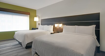 Holiday Inn Express MILWAUKEE DOWNTOWN Room Type - 2 Queen Suite Mobility Accessible Roll in Shower
