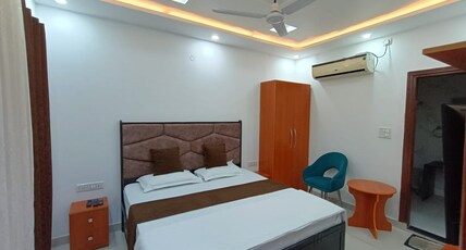 Seraj Heights Room Type - Semi-Deluxe Room