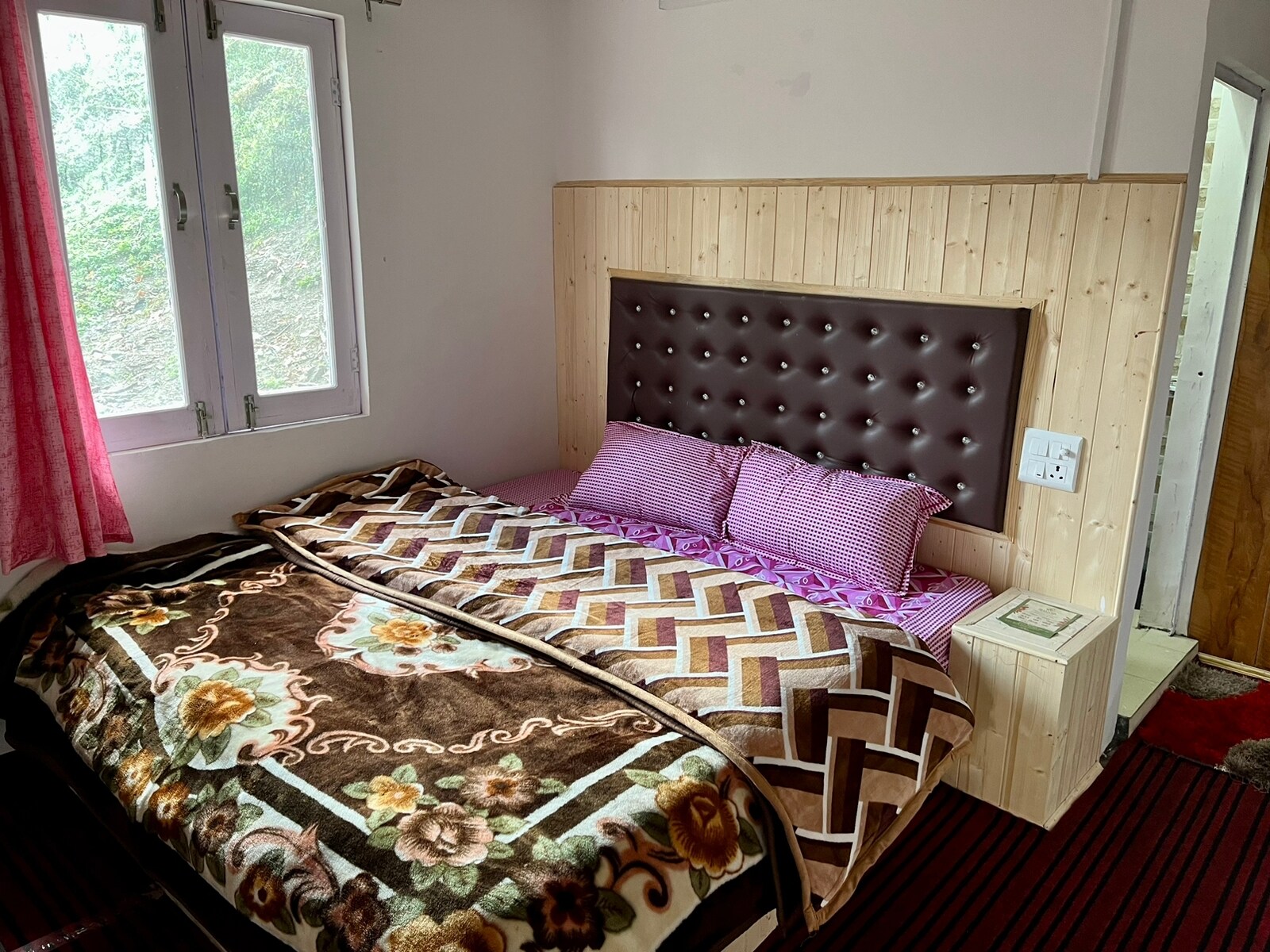 KUMHARSAIN VALLEY HOMESTAY - Tap to explore photos