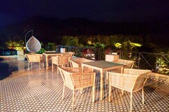 Parwati Inn