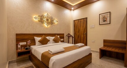 Hotel Relax Inn Room Type - Deluxe Room With Smart TV