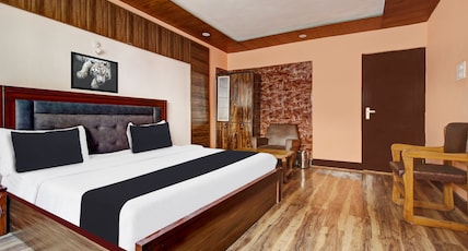 Collection O Rajbagh Formerly Hotel Lavender Room Type - Saver Double Collection O Rajbagh Formerly Hotel Lavender Room Type - Saver Double