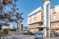 Hotel The Emporio A Boutique Rooms Near Anand Vihar Vaishali