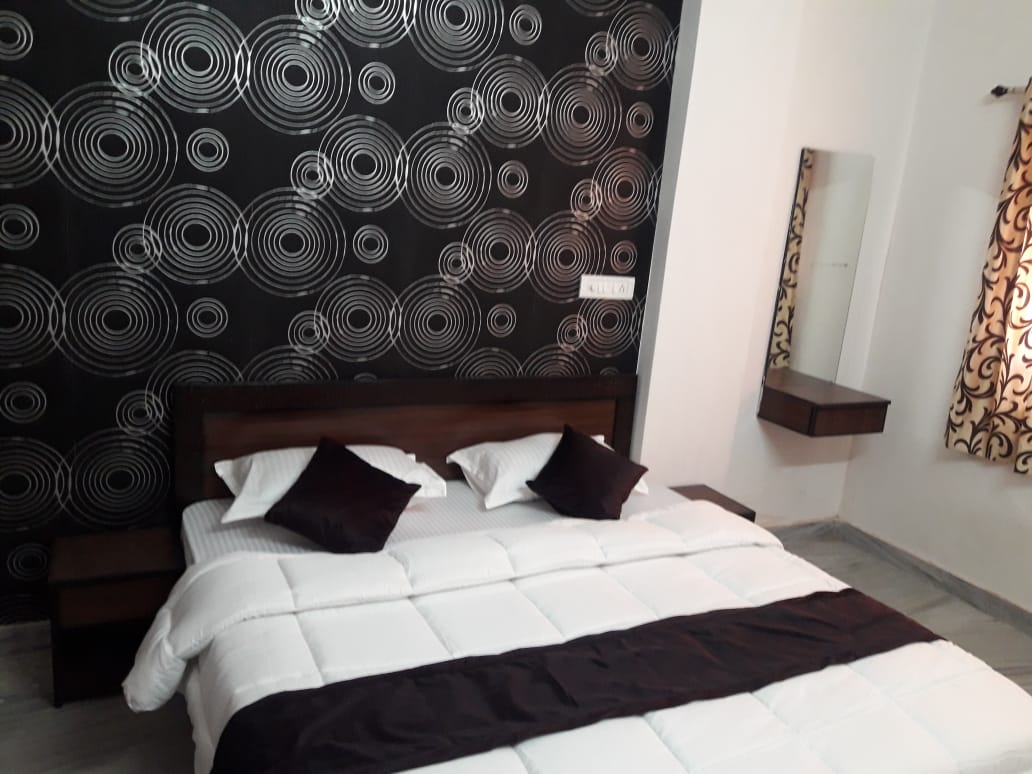 Vihaa Palace - Tap to explore photos