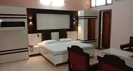 Rahat Residency Room Type - Deluxe Room