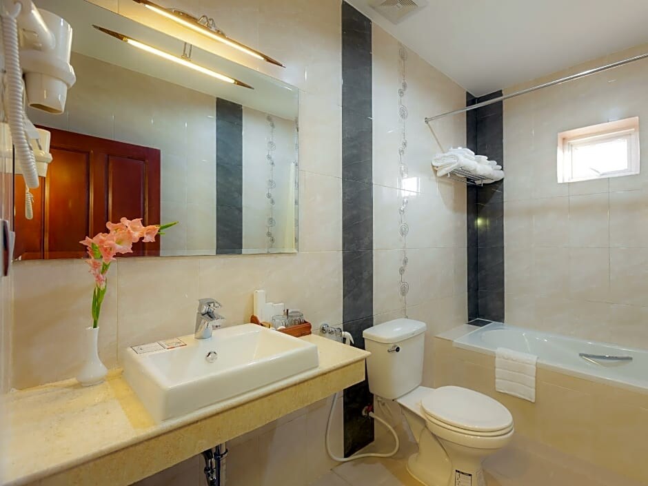 Crystal Blue Boutique Hotel - Tap to explore photos