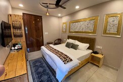 Hotel O Pal Residency