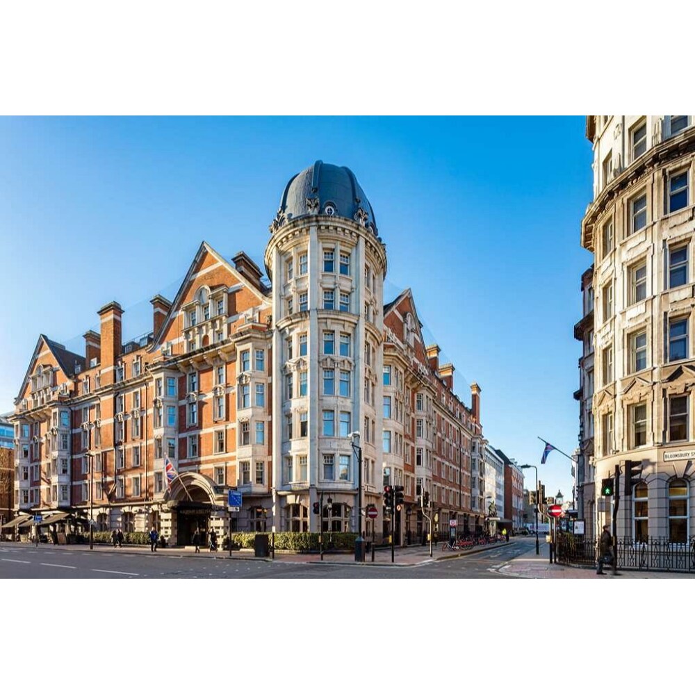 Radisson Blu Hotel, London Bloomsbury - Tap to explore photos