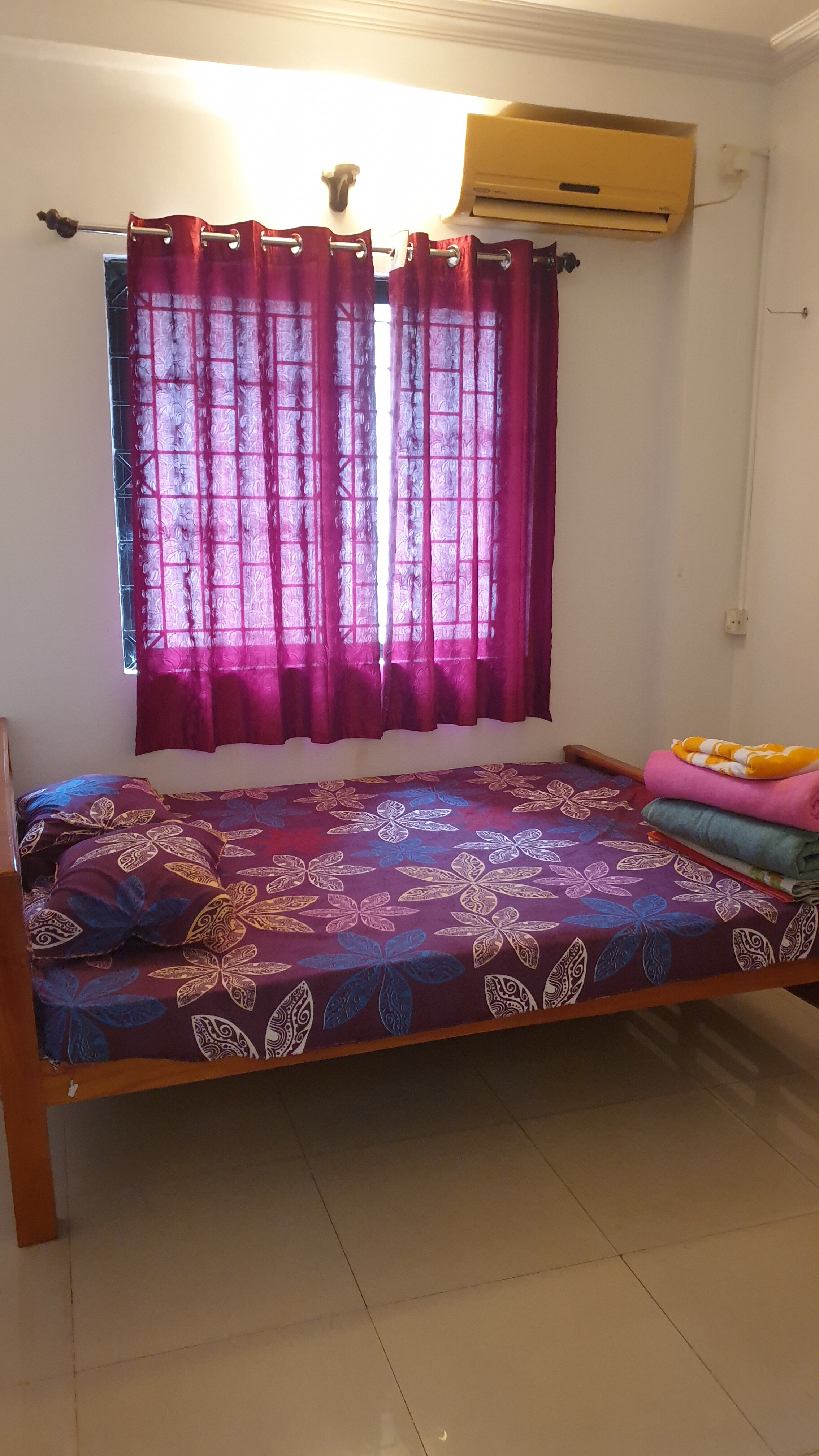 Das Residency - Tap to explore photos