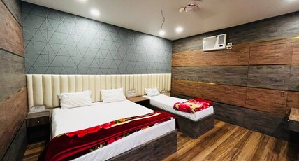 Hotel Majestic Room Type - DELUXE TRIPLE