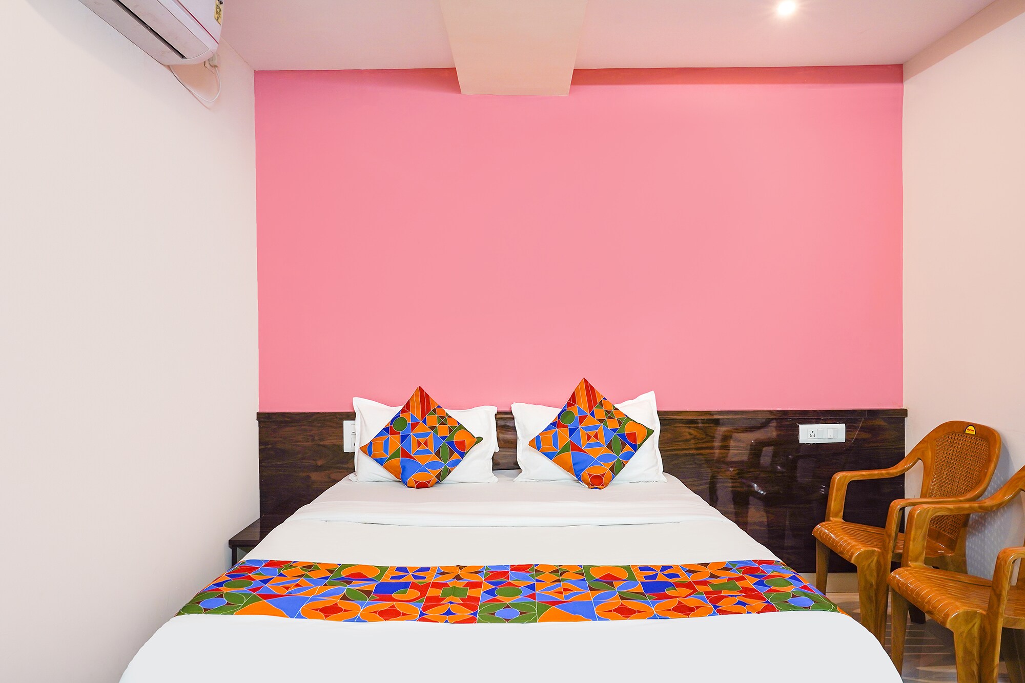 FabHotel Saanidhya Comforts - Tumkur Road - Tap to explore photos