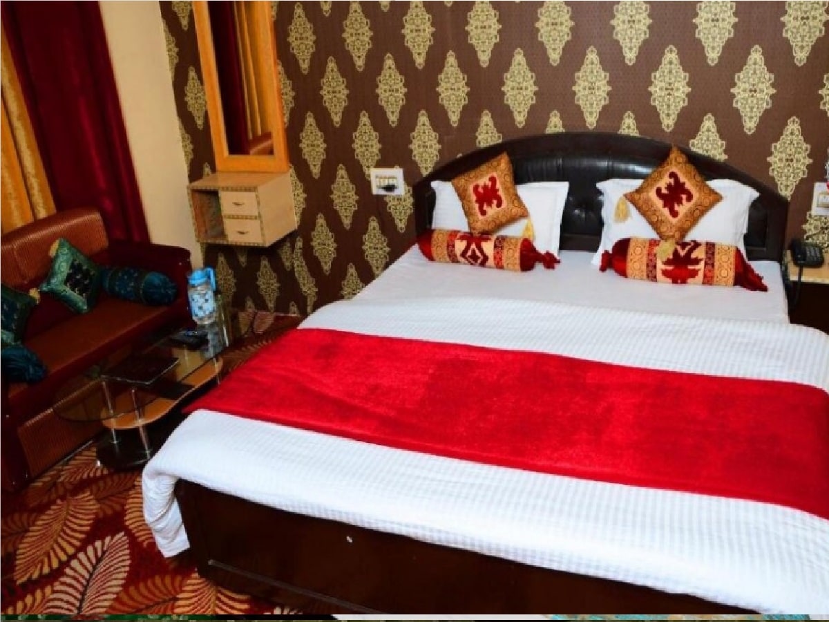 Shabir Guest House - Tap to explore photos