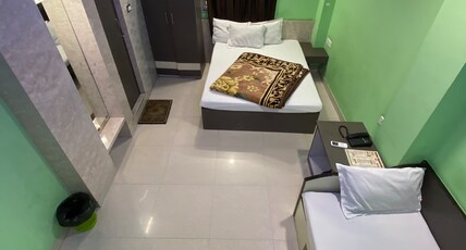 Hotel Golden Inn Room Type - TRIPPLE BED AC ROOMS