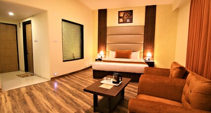 Kufri Pacific Resort Room Type - Hill Side Deluxe Room ( No View )