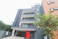 Super Townhouse Noida Sector 71 Near ISKCON Temple Noida