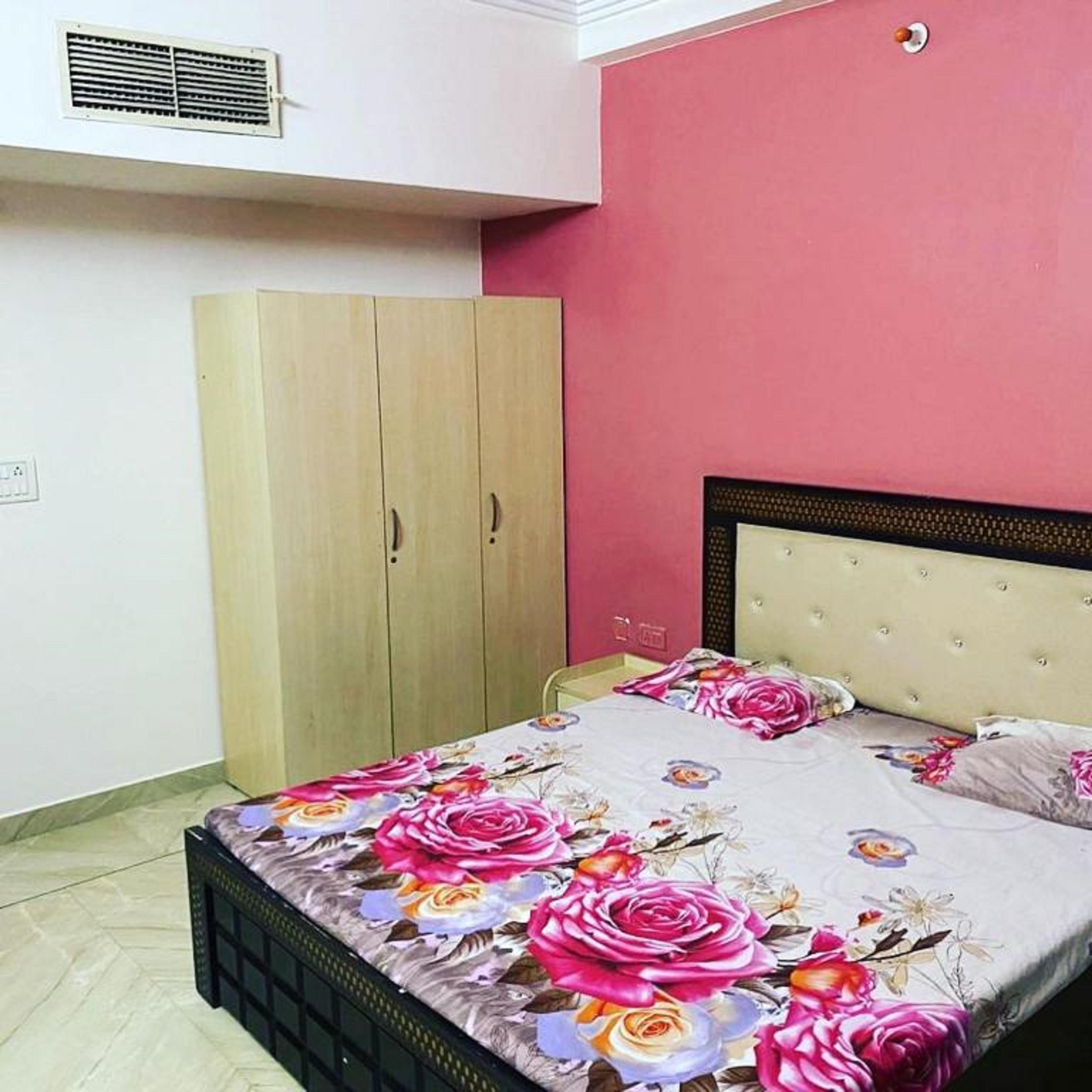 Prime GajKesari - Tap to explore photos