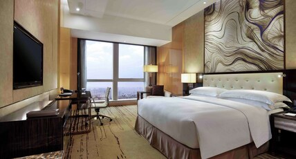 Hilton Zhengzhou Room Type - KING EXECUTIVE GUEST ROOM