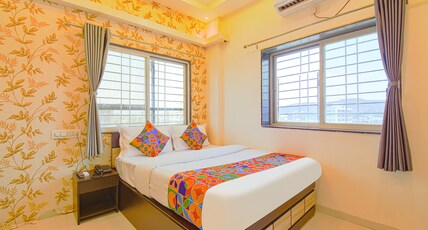 FabHotel Golden Heights Room Type - Deluxe Room FabHotel Golden Heights Room Type - Deluxe Room