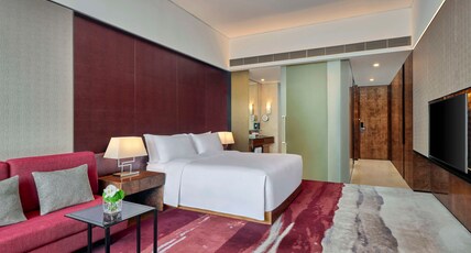 Hilton Guangzhou Tianhe Room Type - KING HILTON DELUXE