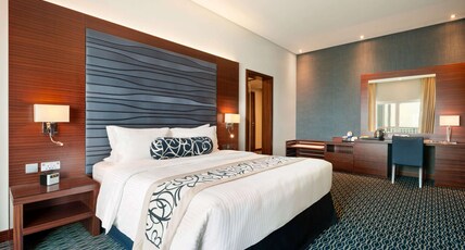 Ramada by Wyndham Manama Seef Room Type - 1 King Bed Non-Smoking Junior Suite
