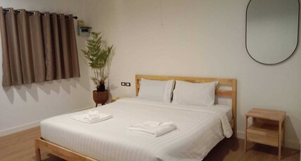 RQ Phuket Patong Beach by Collection O Room Type - Deluxe Double