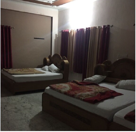 HOTEL CHAUDHARY MAMA BHANJA - Tap to explore photos