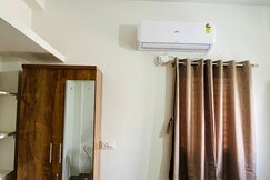 Spacious Family Home near Airport road Hubli