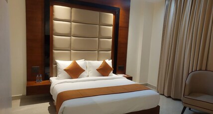 E SQUARE HOTEL Room Type - Deluxe Room