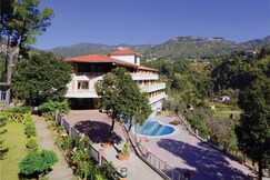 Sea Hawk-Luxury Hill Resort(4 Mins drive from Bhimtal Lake)