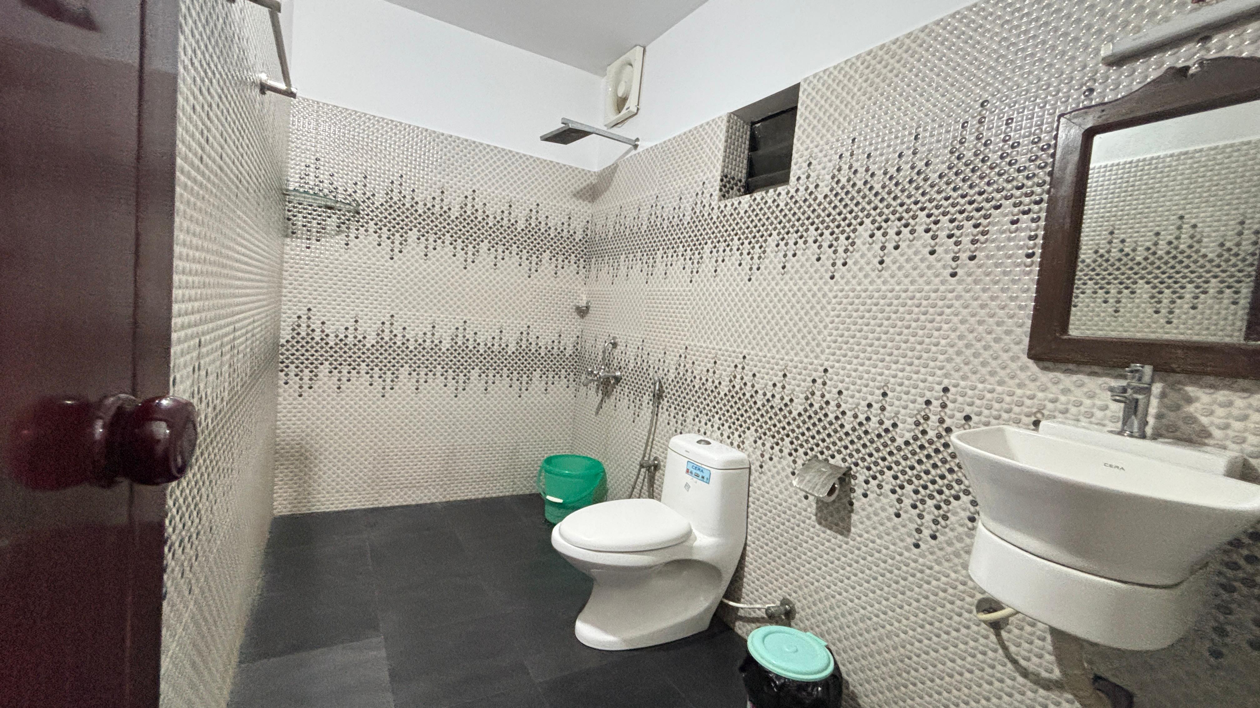 Marari Charlys Homestays - Tap to explore photos