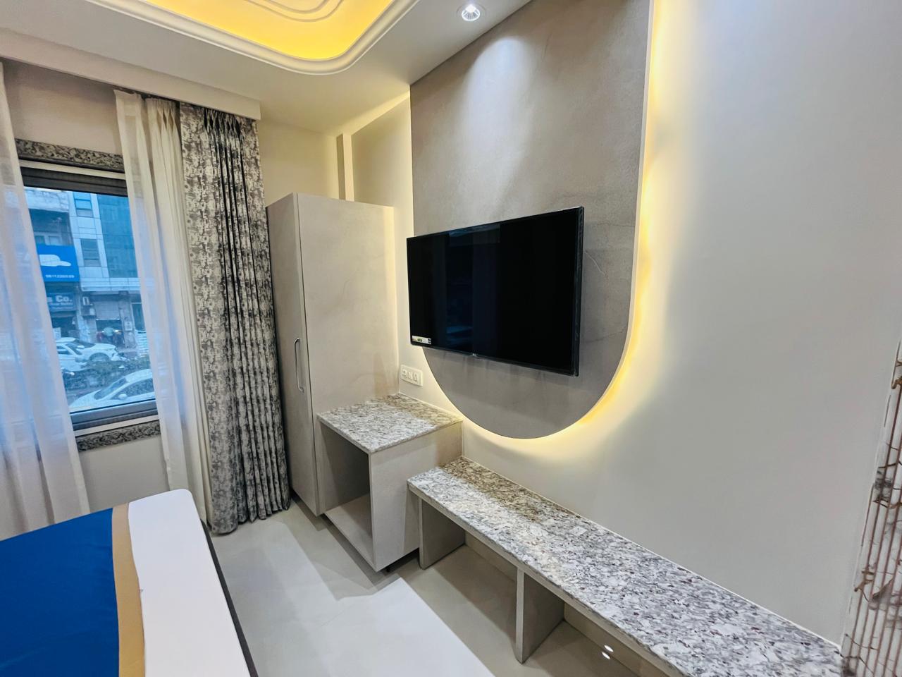 Hotel Anu Plaza - Tap to explore photos