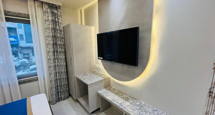 Hotel Anu Plaza Room Type - Luxury Room