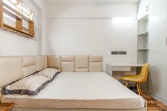 Super Luxury Independent Studio
