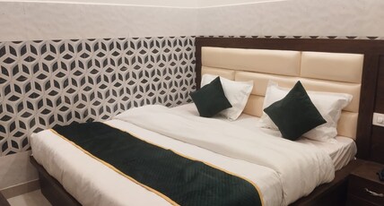 G L PALACE Room Type - Double Bed Non Ac Room with Fan