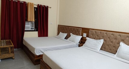 Shiv Ganga Hotel Room Type - Family 4 Bed AC Room