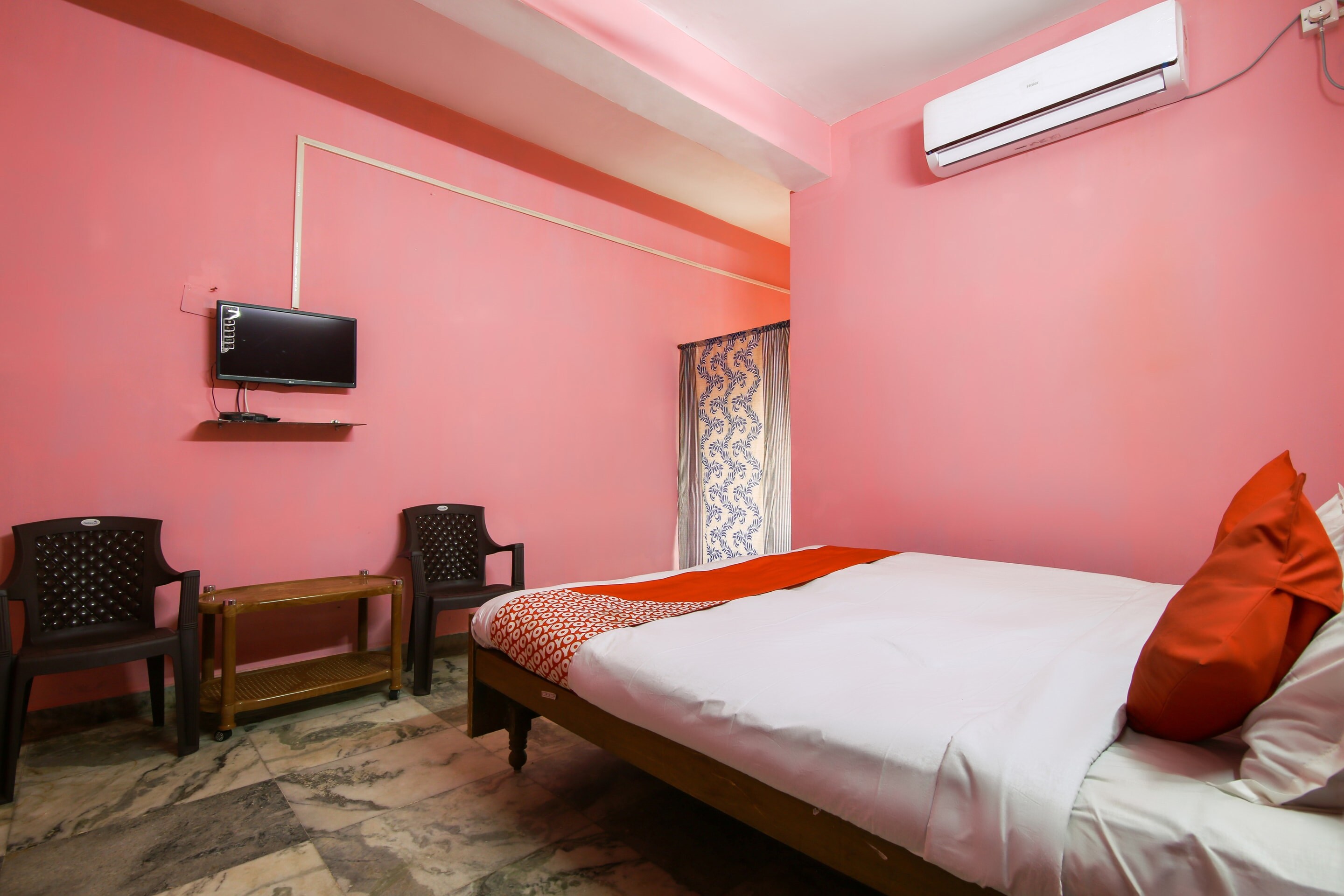 Hotel Subhekha - Tap to explore photos